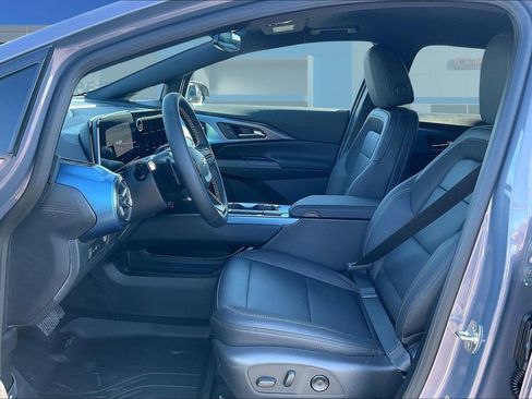 New 2026 Chevrolet Equinox EV LT FWD image 24