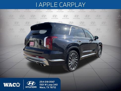 Used 2023 Hyundai Palisade Calligraphy image 6