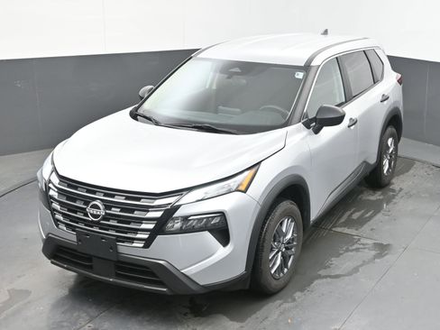 Certified 2024 Nissan Rogue S AWD/4WD image 30