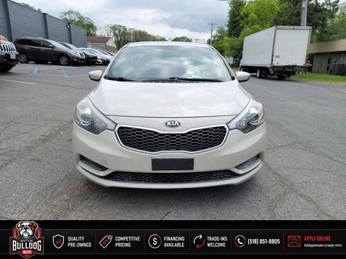 Used 2015 Kia Forte LX FWD image 2
