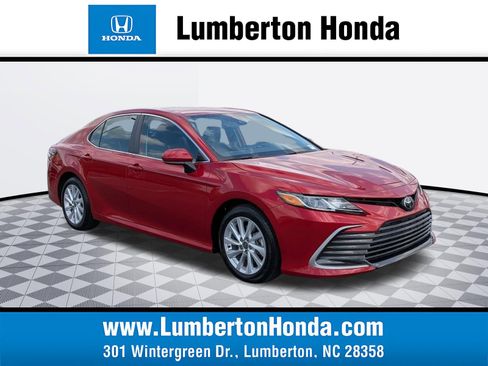 Used 2023 Toyota Camry LE image 1