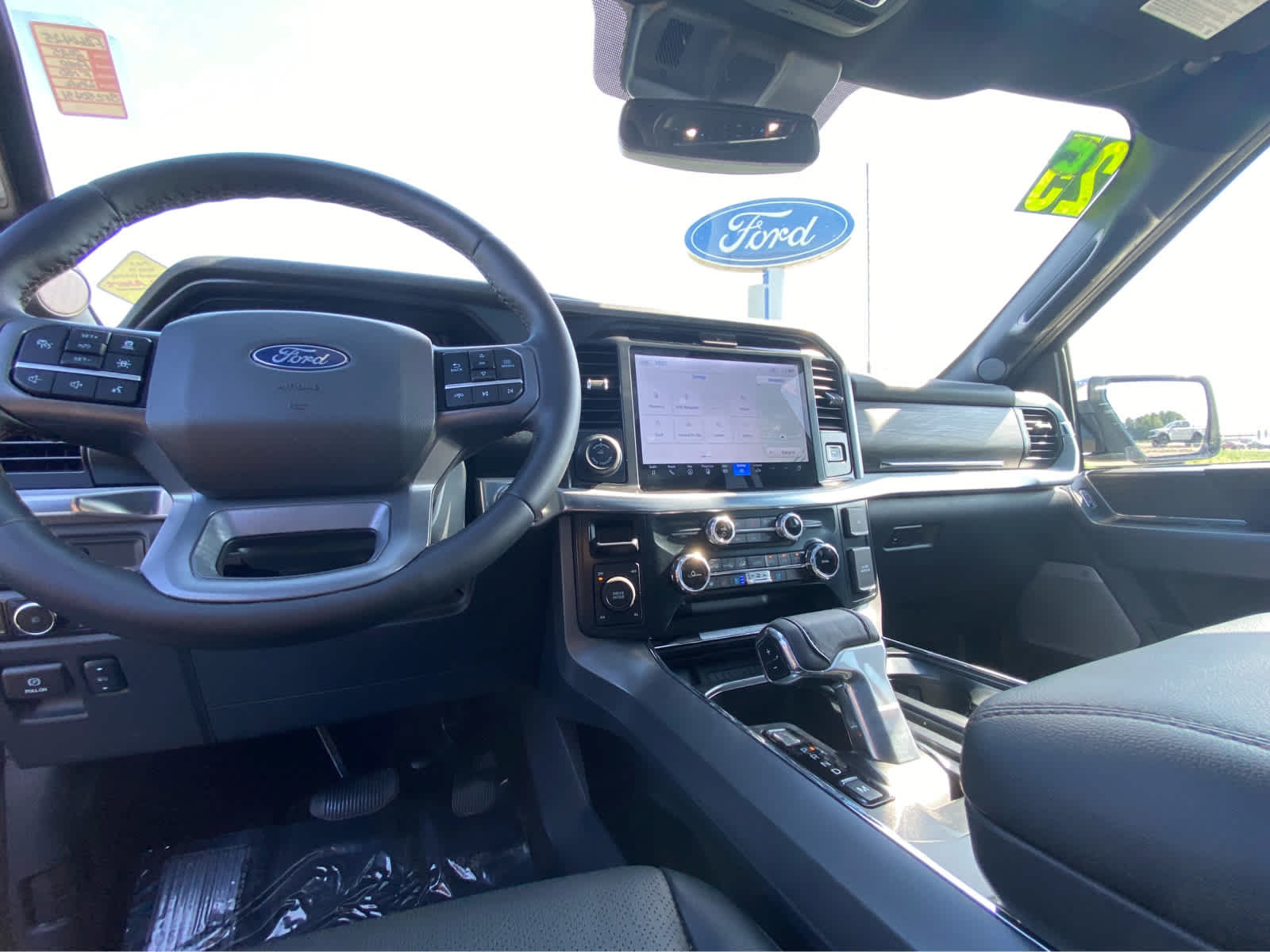 Used 2025 Ford F150 Lariat w/ Equipment Group 502A High AWD/4WD image 19