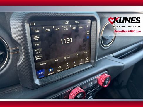 Used 2022 Jeep Wrangler Unlimited Sahara image 14