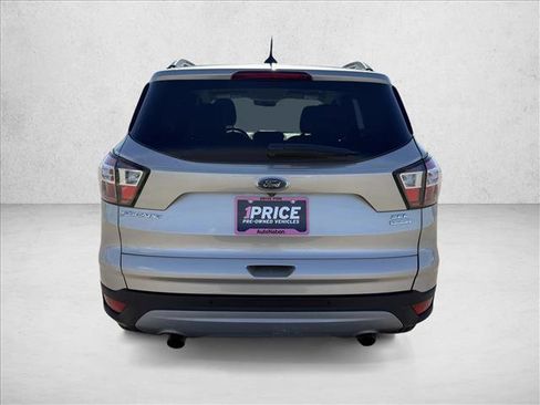 Used 2018 Ford Escape SEL image 6