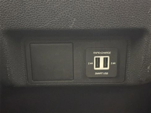 Certified 2024 Toyota Tacoma SR5 image 34