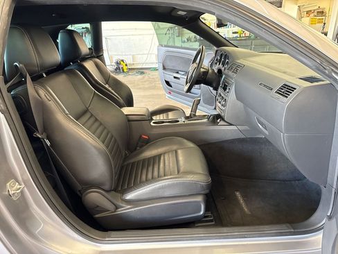 Used 2014 Dodge Challenger R/T Plus RWD image 27