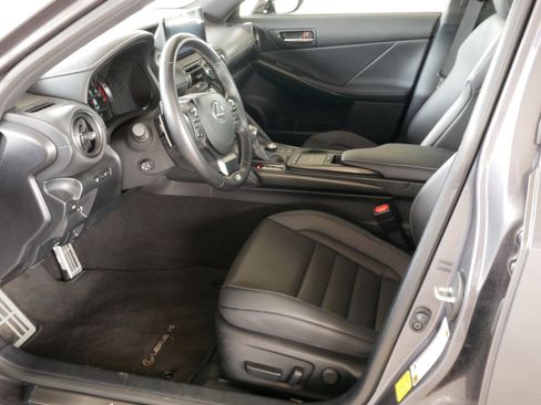 Used 2025 Lexus IS 350 F Sport w/ Navigation Package image 4