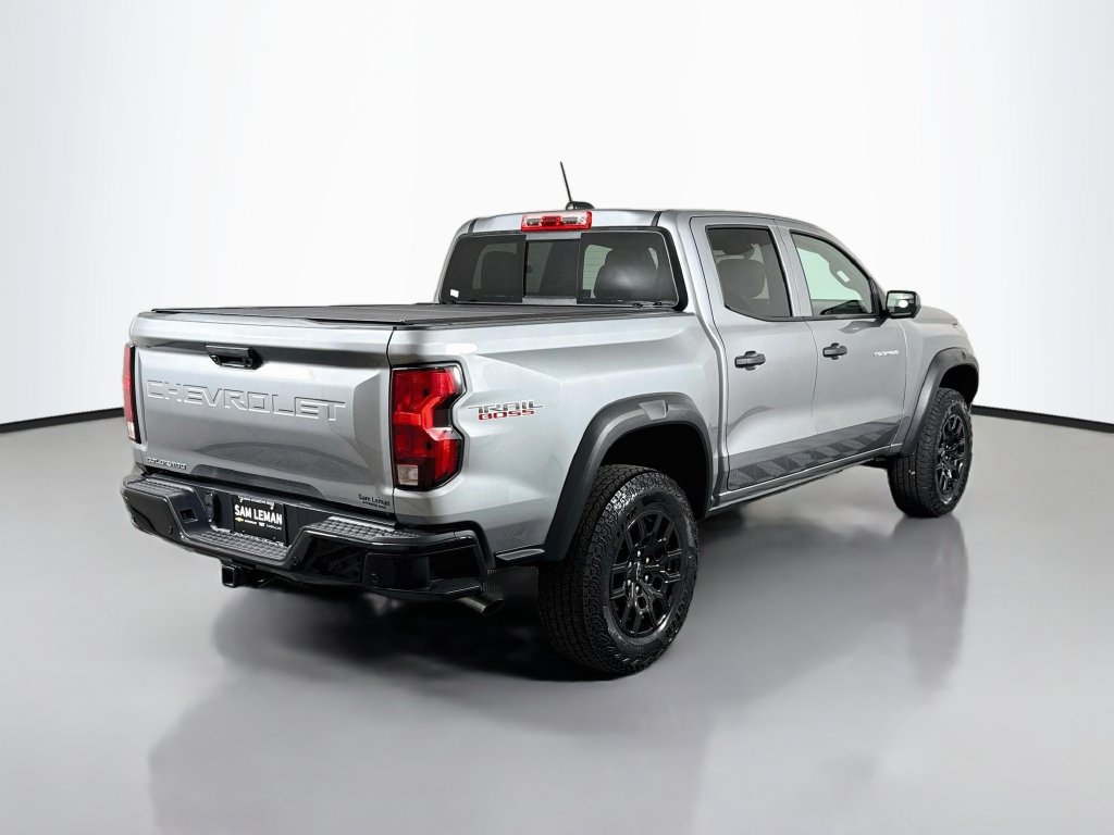 Used 2026 Chevrolet Colorado Trail Boss AWD/4WD image 7