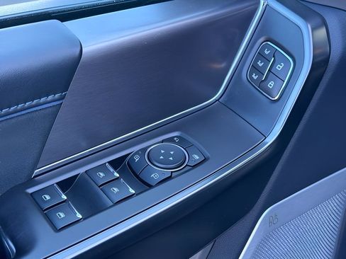 Certified 2024 Ford F150 Platinum w/ Equipment Group 702A High image 32