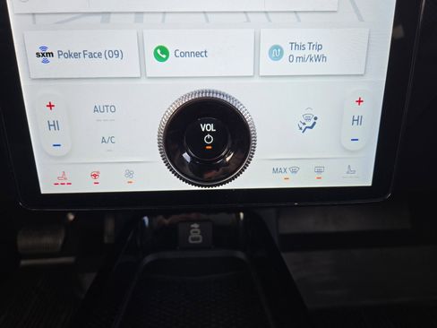 Certified 2025 Ford Mustang Mach-E GT image 20