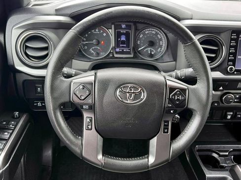 Used 2021 Toyota Tacoma TRD Off-Road image 13