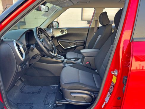 Used 2021 Kia Soul X-Line FWD image 15