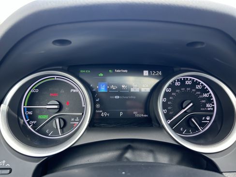 Certified 2022 Toyota Camry XLE w/ Navigation Upgrade Package image 23