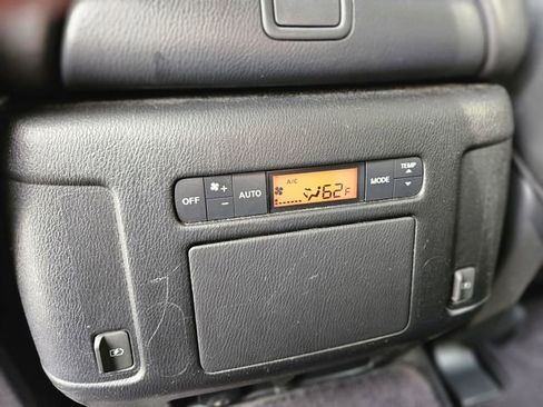 Used 2018 Nissan Armada SL w/ Moonroof Package image 30