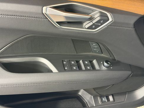 Used 2022 Audi e-tron GT Premium Plus image 13