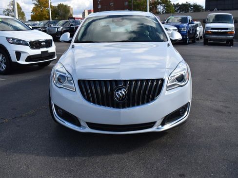 Used 2016 Buick Regal Premium w/ Driver Confidence Package #1 image 2