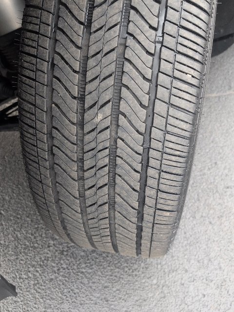 Used 2026 GMC Yukon XL Denali Ultimate w/ LPO, Floor Liner Package AWD/4WD image 9