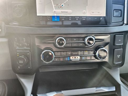 Used 2024 Ford F250 Limited AWD/4WD image 19