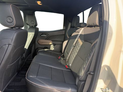 New 2026 GMC Canyon Denali image 16