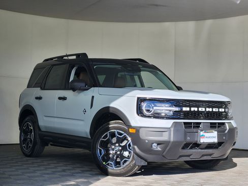 New 2026 Ford Bronco Sport Outer Banks w/ Outer Banks Tech Package+ AWD/4WD image 1