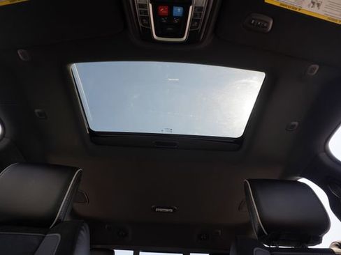 New 2026 RAM 2500 Laramie AWD/4WD image 11