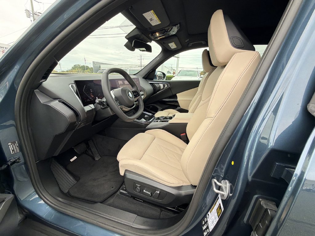 Used 2026 BMW X3 xDrive30i w/ Premium Package AWD/4WD image 10