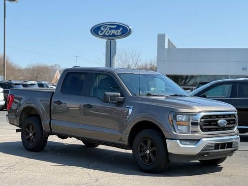 Used 2023 Ford F150 XLT w/ Trailer Tow Package image 34