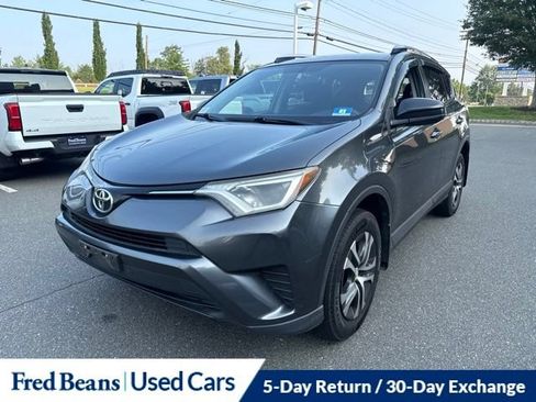 Used 2016 Toyota RAV4 LE AWD/4WD image 19
