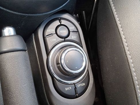 Certified 2023 MINI Cooper S image 19