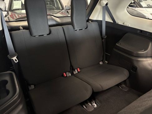 Used 2016 Mitsubishi Outlander SE image 25