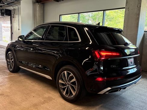 Used 2024 Audi Q5 2.0T Premium w/ Convenience Package AWD/4WD image 3