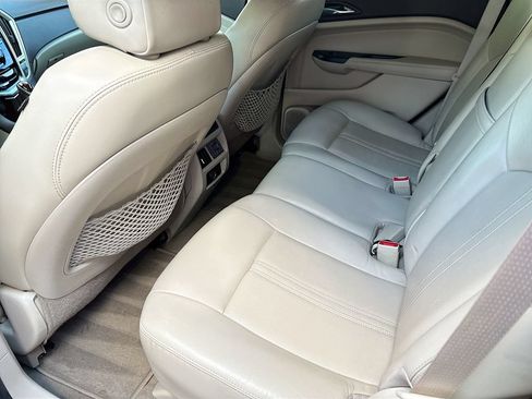 Used 2016 Cadillac SRX Luxury w/ Driver Awareness Package FWD image 27