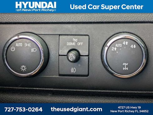 Used 2011 Chevrolet Tahoe LTZ AWD/4WD image 32