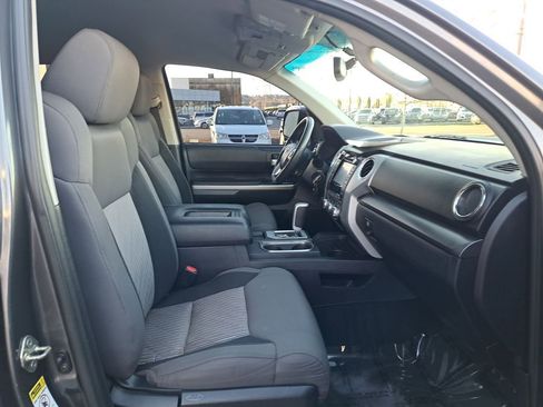 Used 2017 Toyota Tundra SR5 image 17