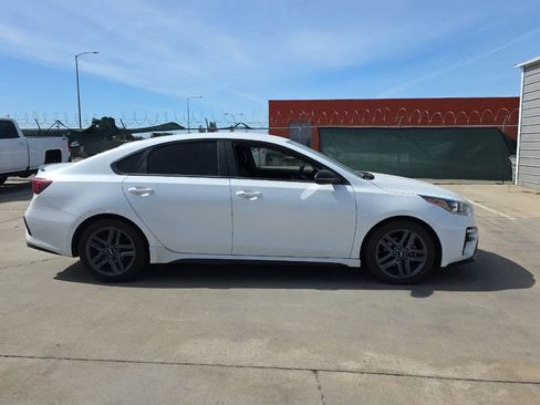 Used 2021 Kia Forte GT-Line FWD image 9