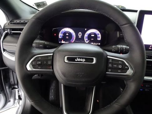 Certified 2023 Jeep Compass High Altitude w/ Driver Assist Group I AWD/4WD image 6