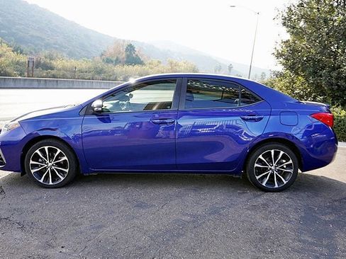 Used 2017 Toyota Corolla SE image 6
