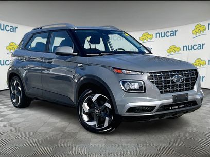Used 2022 Hyundai Venue SEL