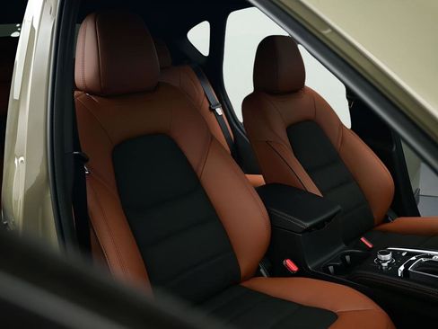 New 2025 MAZDA CX-5 Carbon Edition AWD/4WD image 34