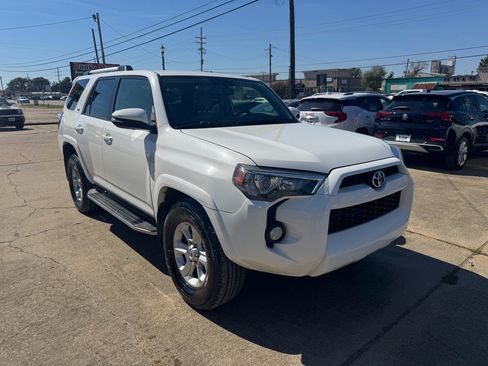 Used 2019 Toyota 4Runner SR5 Premium image 7