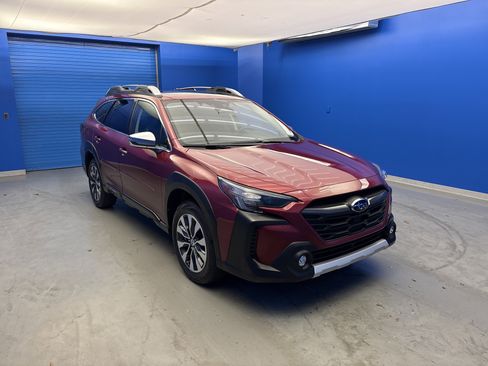 Certified 2024 Subaru Outback Touring XT AWD/4WD image 2