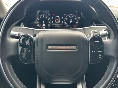 Used 2020 Land Rover Range Rover Evoque SE image 24