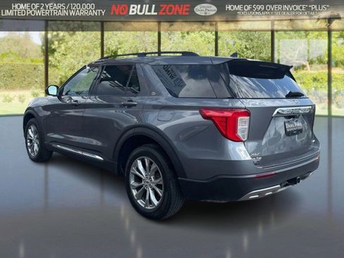 Certified 2023 Ford Explorer XLT w/ Equipment Group 202A AWD/4WD image 3