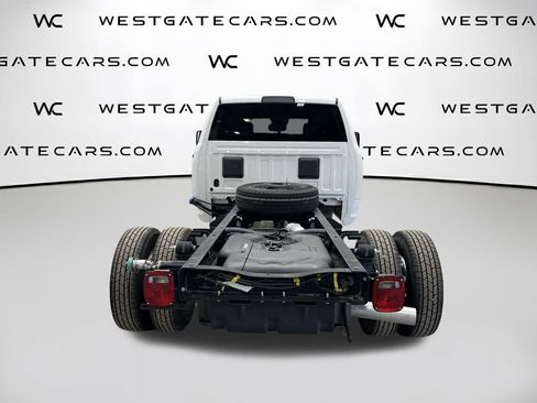 New 2025 RAM 3500 Tradesman w/ Chrome Appearance Group image 7