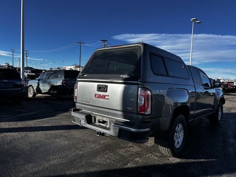 Used 2019 GMC Canyon 4x4 Extended Cab w/ Convenience Package image 3