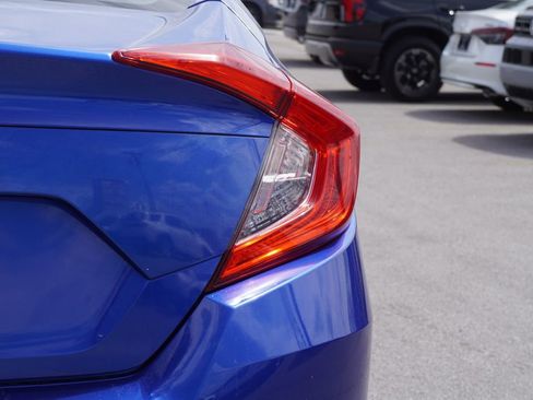 Used 2020 Honda Civic LX image 6