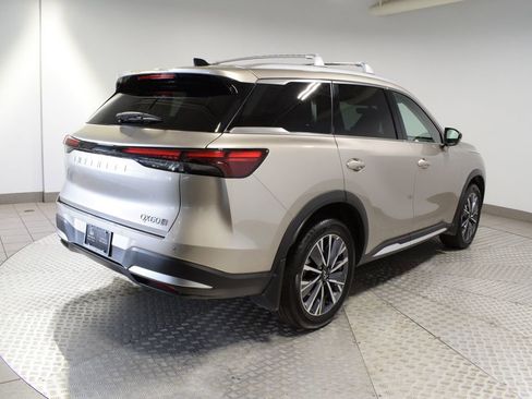 Used 2026 INFINITI QX60 Luxe w/ Family Package AWD/4WD image 5