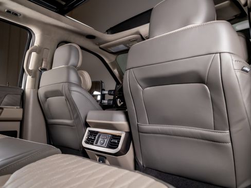 Used 2026 Ford F450 Platinum w/ Platinum Plus Package image 27