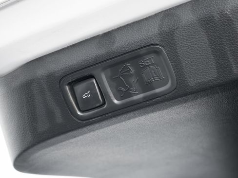 Used 2021 Ford Expedition Max Limited image 47