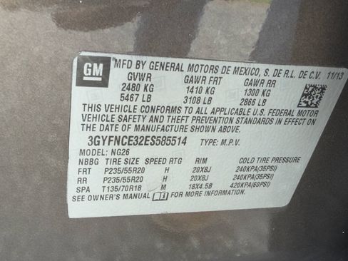 Used 2014 Cadillac SRX Performance w/ Driver Awareness Package FWD image 16